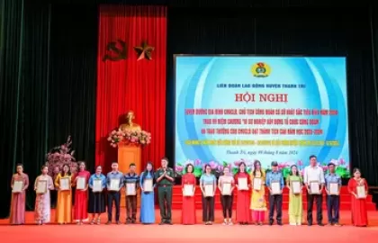 Chairman of Tan Phat ETEK Union received a certificate of merit for outstanding performance in 2024